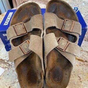 Birkenstock Arizona Suede Sandals in Tan 40